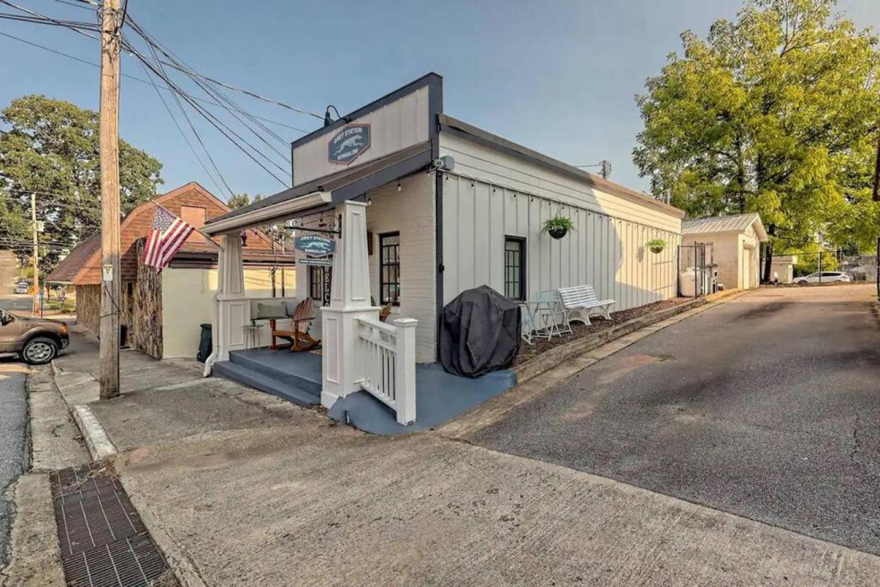 King Bed Bungalow Just Feet From Historic Main Street Apartment Blue Ridge Exterior photo